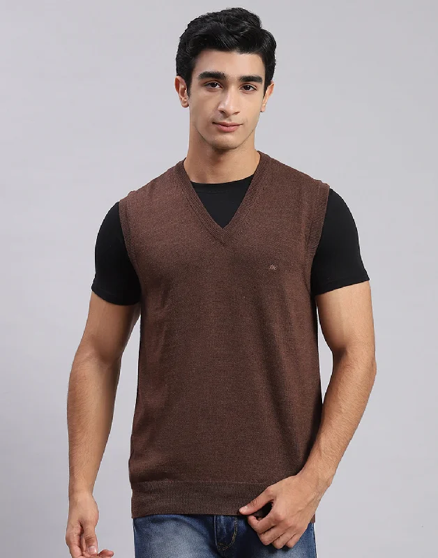 Men Brown Solid V Neck Sleeveless Sweater