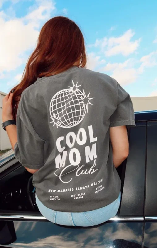 Cool Mom Club Oversized Tee