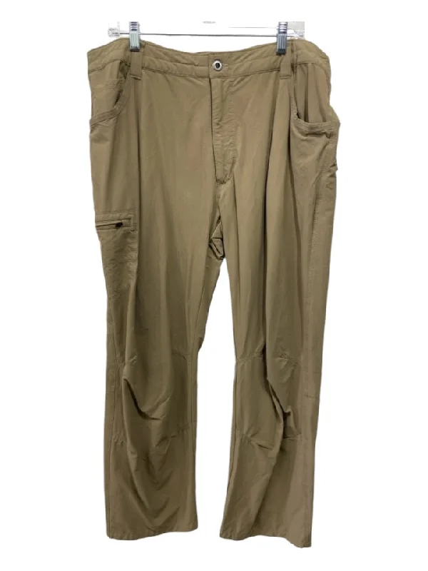 Patagonia Size 40 Tan Synthetic Solid Khakis Men's Pants