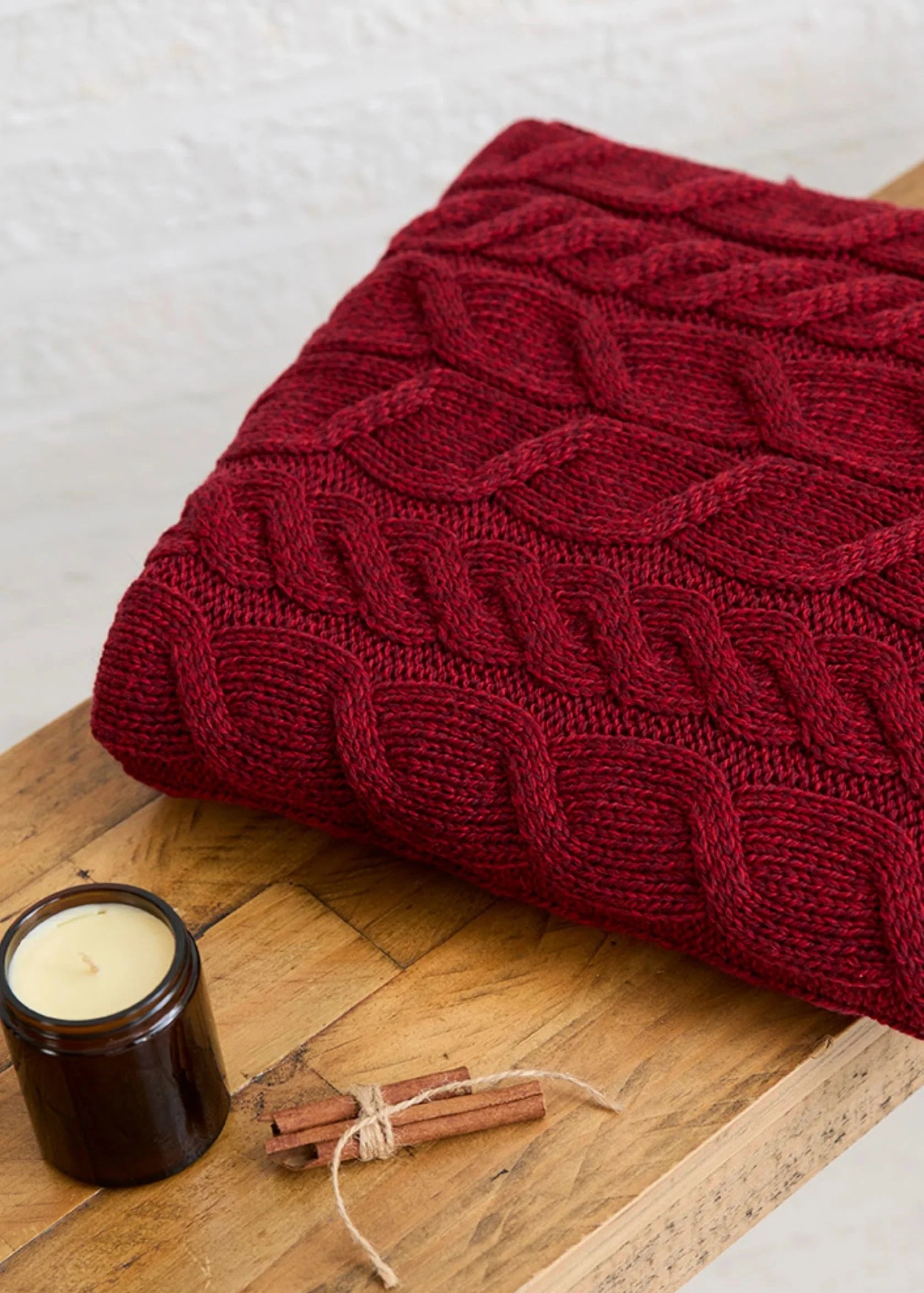 Supersoft Aran Cable Throw | Red